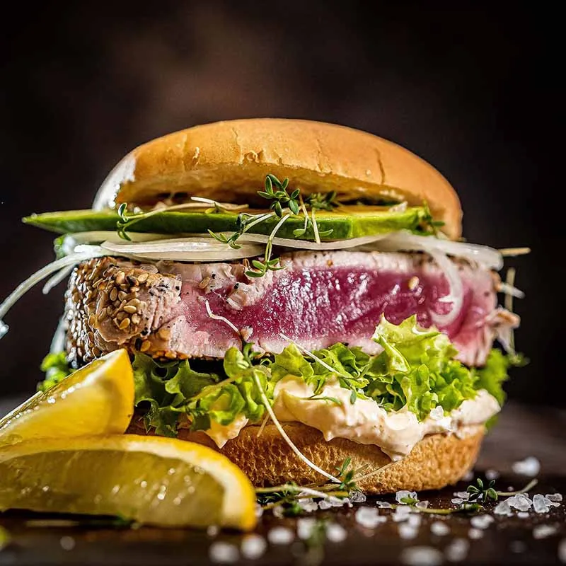 Tuna Tataki Burger